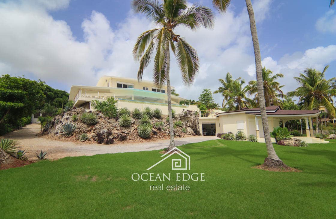 Exceptional Ocean Front Villa & Guest house in Las Galeras-ocean-edge-real-estate (4)