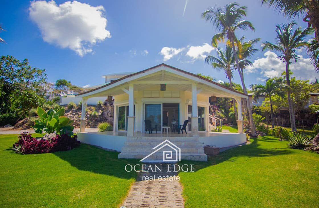 Exceptional Ocean Front Villa & Guest house in Las Galeras-ocean-edge-real-estate (40)
