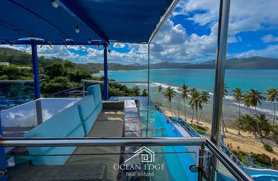 Unique Beachfront Hotel with Breathtaking Ocean view-las-galeras-ocean-edge-real-estate (42)