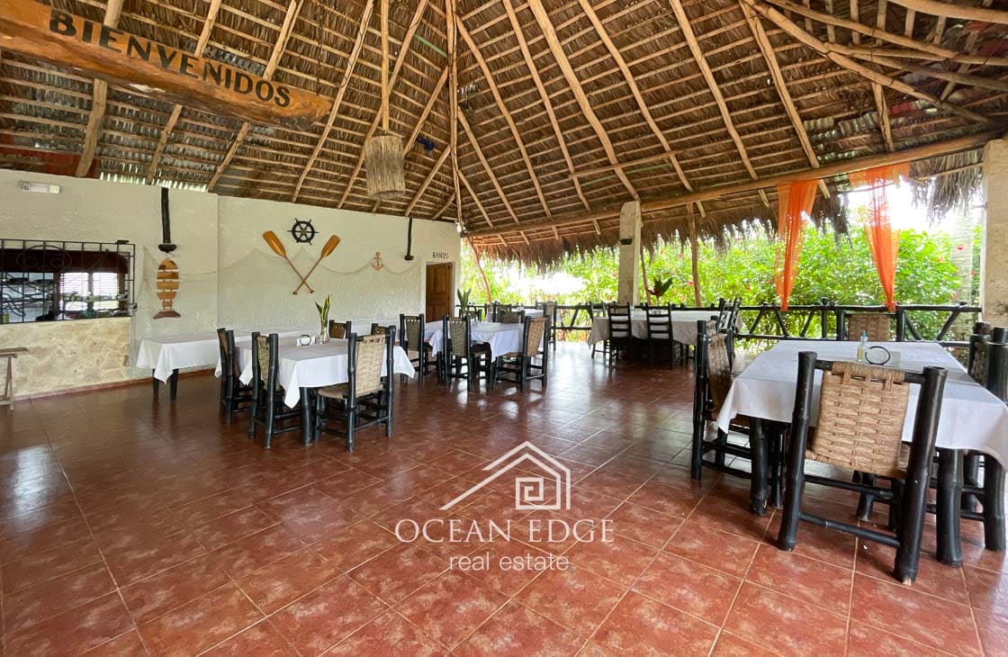 Hotel & Restaurant with ocean view to Playa Rincón-las-galeras-ocean-edge-real-esate (25)