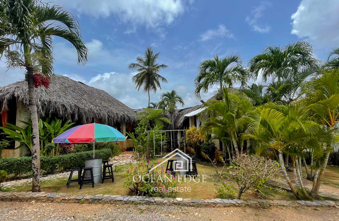 Hotel & Restaurant with ocean view to Playa Rincón-las-galeras-ocean-edge-real-esate (3)