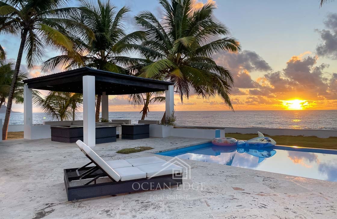 La Casa Blanca Luxury Beachfront Villa On Samana Bay