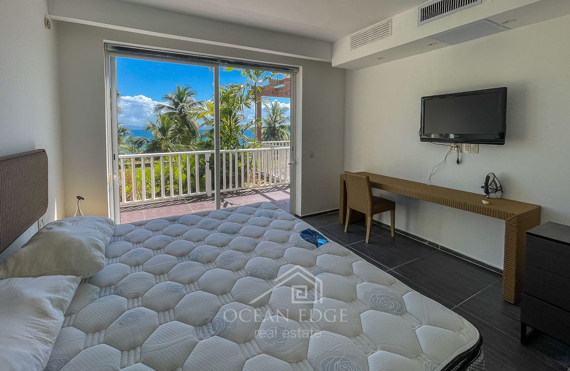 Beach-front-condo-las-galeras-68