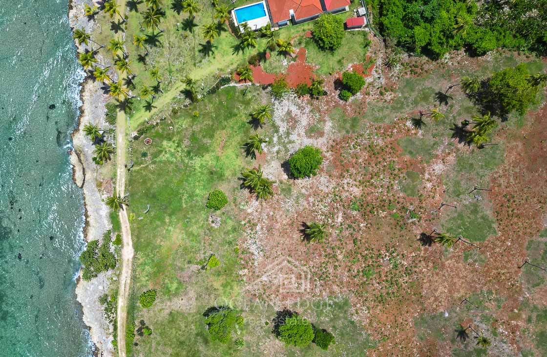 6 lots on second line from sea in gated community