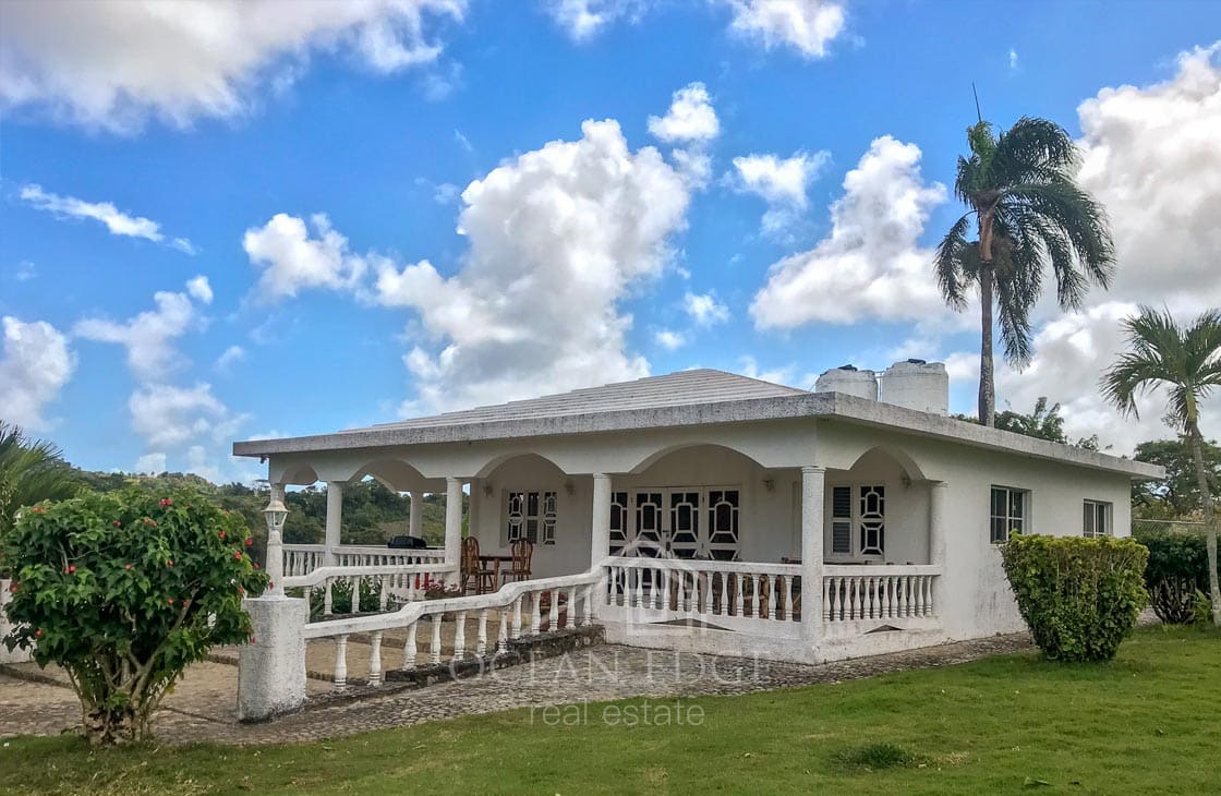 La Casa Blanca – Luxury Beachfront Villa in Las Galeras-ocean-edge-real-estate-6