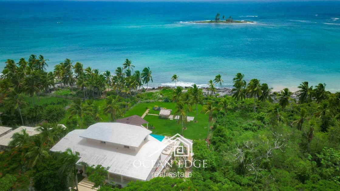 Exceptional Ocean Front Villa & Guest house in Las Galeras-ocean-edge-real-estate (28)